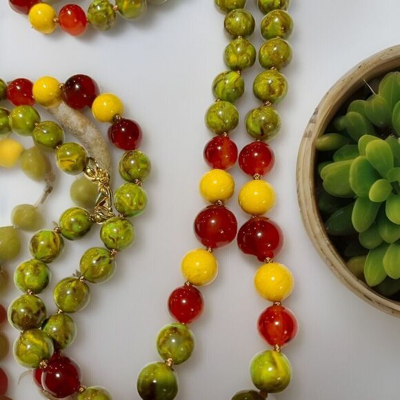 JOAN RIVERS Green & Yellow Jasper Carnelian 12mm Bead Necklace 60" Opera Aztec - Picture 3 of 8